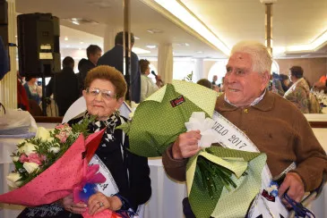  El Ayuntamiento de Piélagos comienza a repartir las invitaciones para asistir a la fiesta del “Día de los abuelos” que celebrará el viernes, 26 de abril, en Arce
