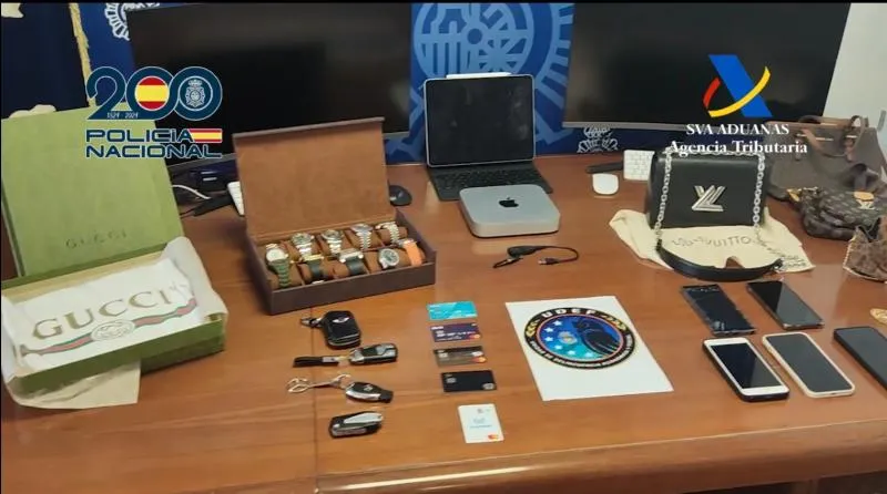 Noticias de Cantabria | El Cántabro | Desarticulada una organización criminal dedicada al fraude piramidal mediante inversiones en criptomoneda, acciones y futuros