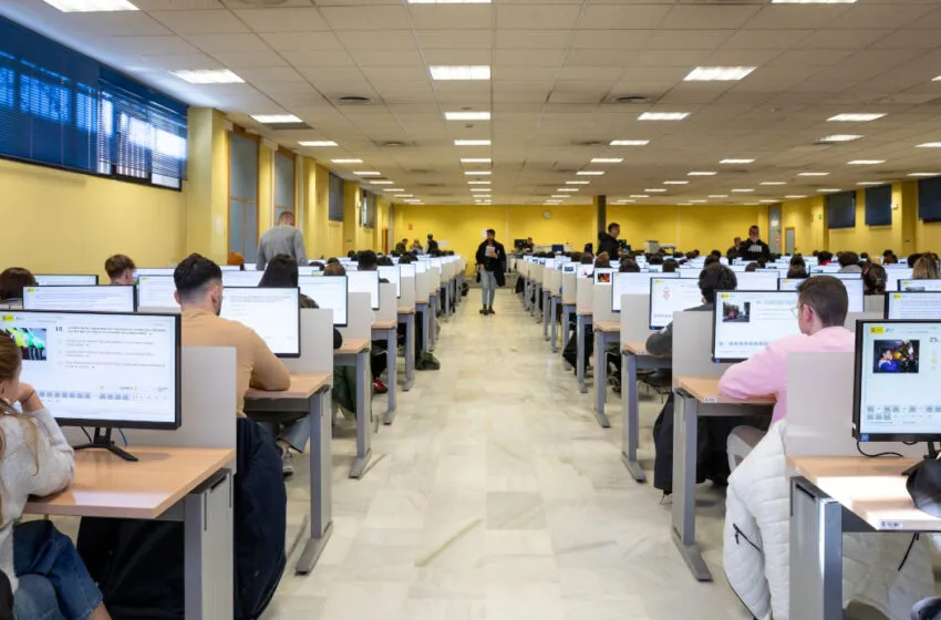  Tráfico ofrece darse de alta en Cl@ve y conocer la nota del teórico una hora después de realizarlo