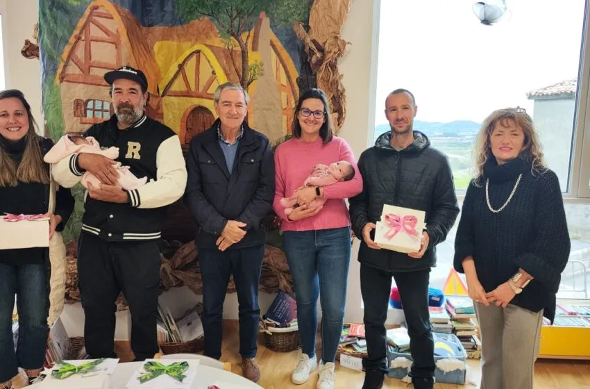  La Biblioteca municipal de Suances conmemora el Día del Libro con la campaña “Nacid@s para leer”