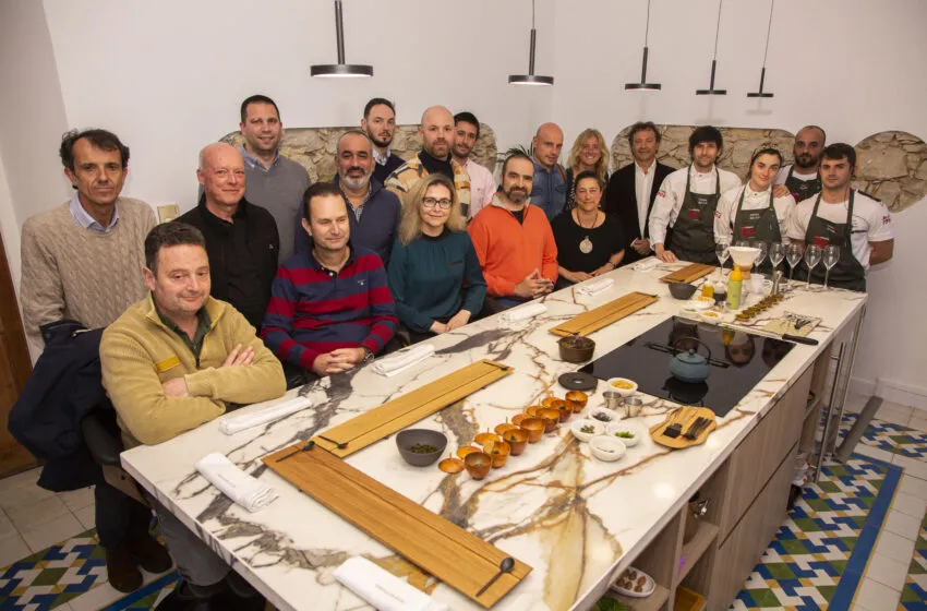 Noticias de Cantabria | El Cántabro | Importadores internacionales de alimentos y bebidas gourmet visitan ocho empresas productoras de Cantabria 