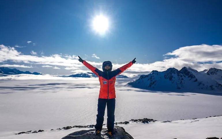  Charla de Sonia Saiz sobre su experiencia en la Patagonia y la ascensión al Gorra Blanca