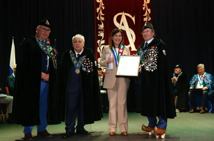  Buruaga anuncia que la próxima semana se convocarán las mayores ayudas a la inversión en industrias agroalimentarias en Cantabria