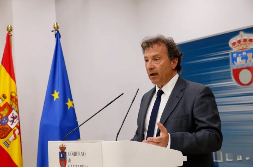  Palencia informa que toda la cabaña ganadera cántabra estará vacunada contra la lengua azul en mayo y antes de final de año habrá una vacuna comercial contra la EHE