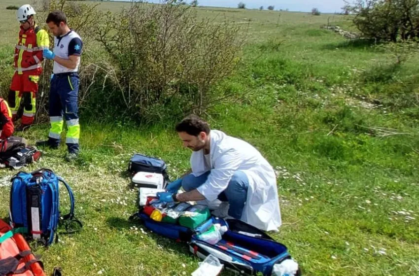 Evacuado de urgencia a un varón de 75 años, vecino de Gijón