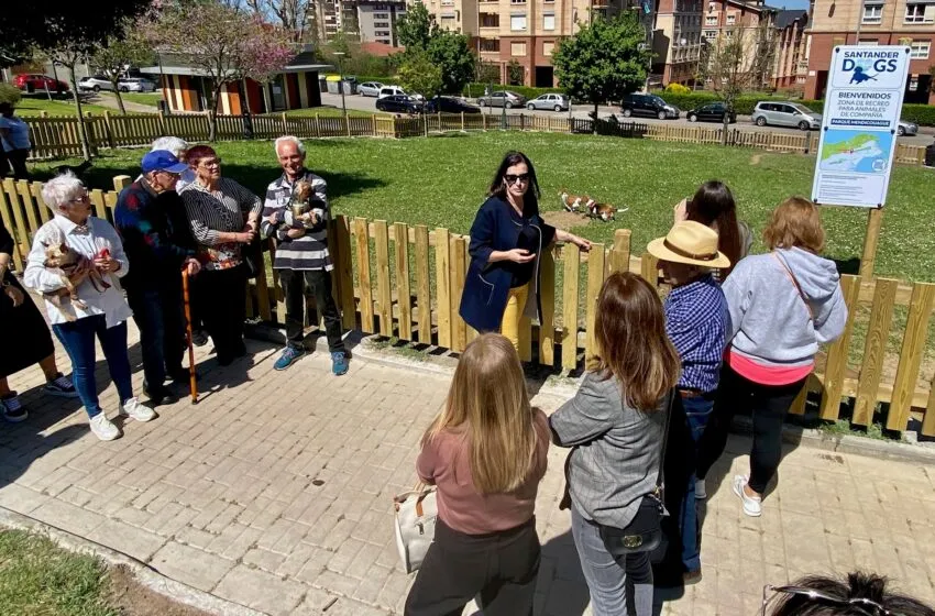 El Ayuntamiento habilita una nueva área de esparcimiento canino en el parque de Mendicouague