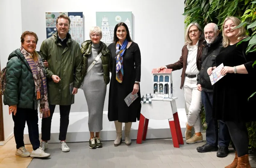  El Centro Cívico de Tabacalera acoge 'La vie en rose' de Veronique Sobrado