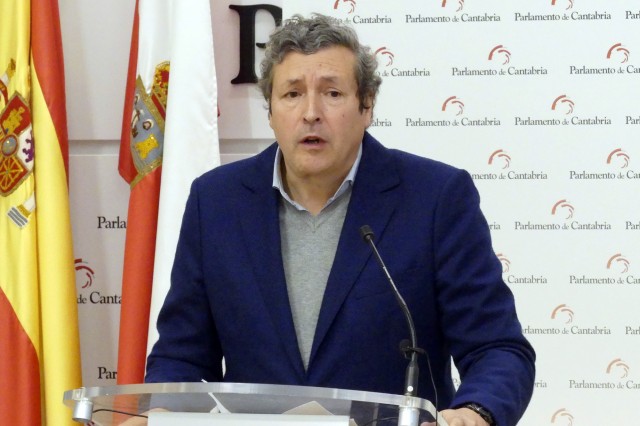 “Las pirámides de Egipto se ejecutaron a mayor velocidad que las inversiones del Gobierno de Pedro Sánchez en Cantabria”