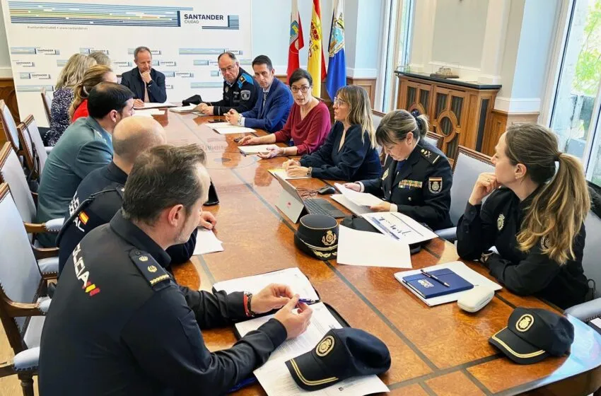  Ayuntamiento y Delegación de Gobierno reforzarán la coordinación en seguridad de cara al verano
