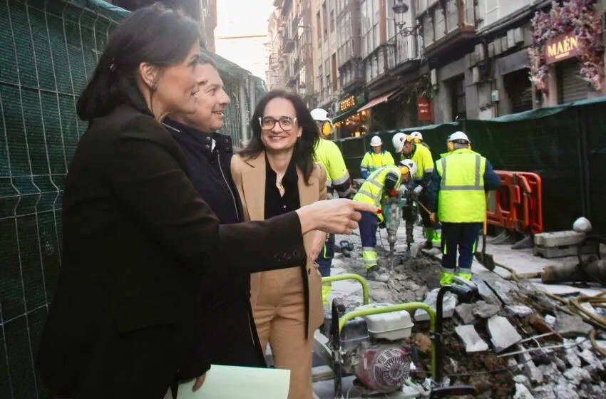  Un centenar de abonados se beneficiarán de la mejora de la red de alcantarillado en la calle del Medio