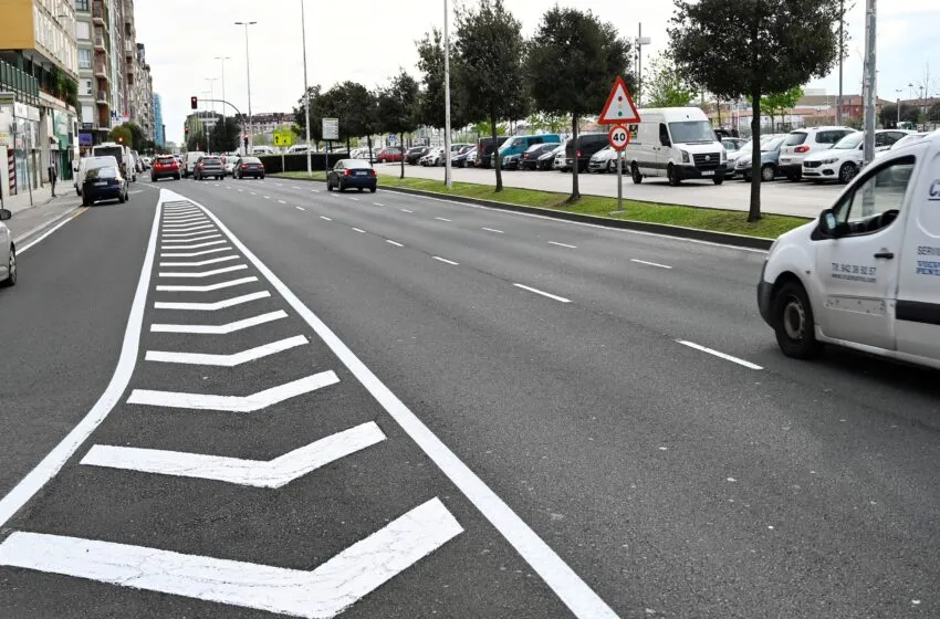 Noticias de Cantabria | El Cántabro | Finaliza el pintado y señalización horizontal de Marqués de la Hermida, Castilla y transversales