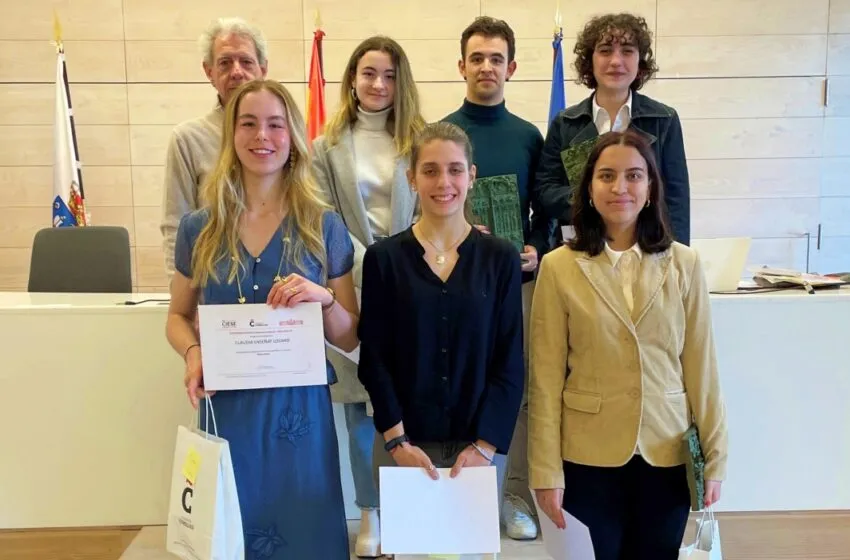  La Fundación Comillas entrega los premios del III Certamen Literario Cascabel de Relato Corto y Poesía