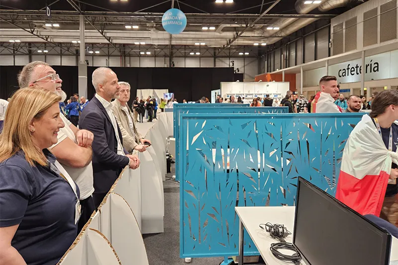 Noticias de Cantabria | El Cántabro | Silva expresa su apoyo a la FP cántabra con su visita a la delegación participante en las 'Spainskills 2024'