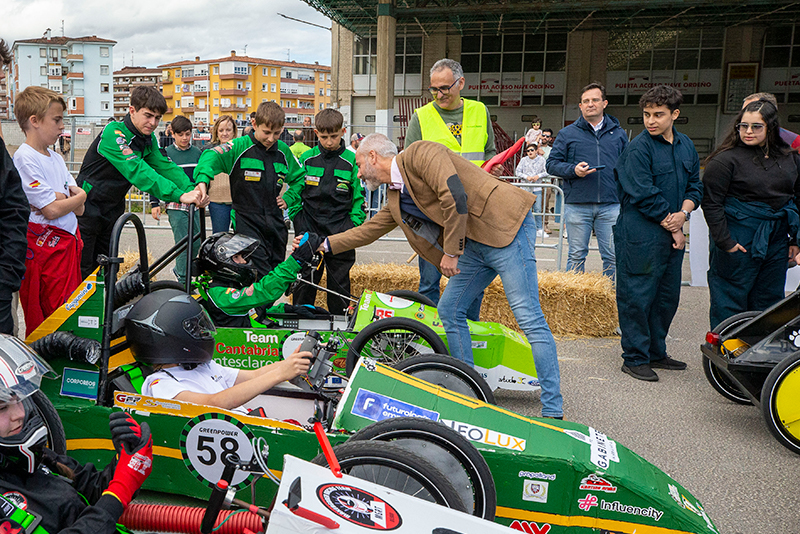  El consejero de Educación, sobre el Circuito Greenpower: «Juventud, trabajo en equipo, emprendimiento y sostenibilidad son la receta del éxito»