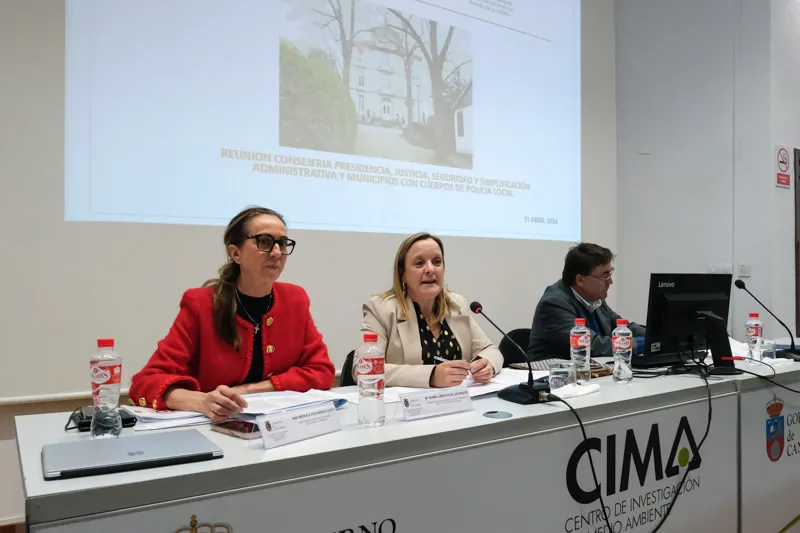 Noticias de Cantabria | El Cántabro | La práctica totalidad de los municipios con cuerpo de policía local deciden sumarse a la convocatoria única de oposiciones propuesta por la Consejería de Seguridad