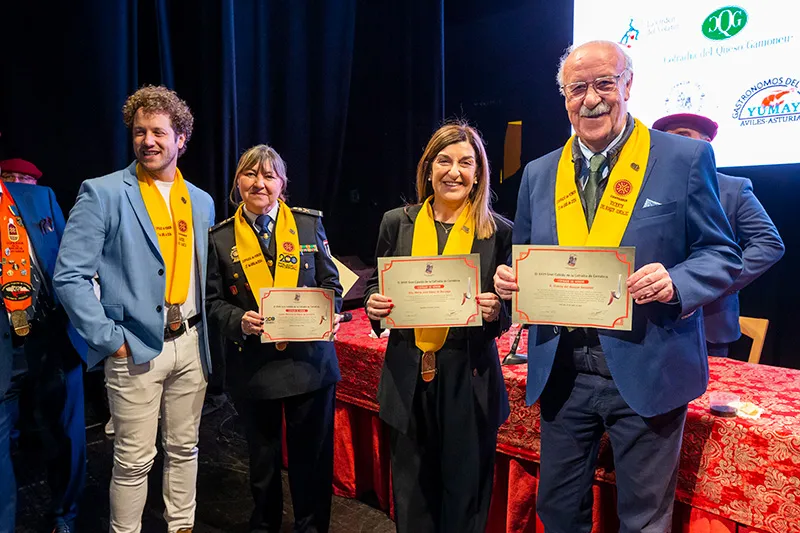 Noticias de Cantabria | El Cántabro | Buruaga destaca la pujanza del sector conservero regional y alaba a la anchoa como "mejor embajadora" de Cantabria