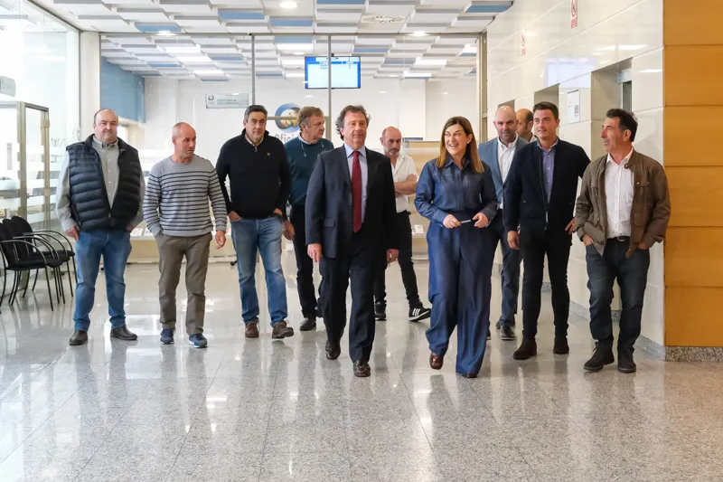 Buruaga firma con el sector ganadero un acuerdo «sin precedentes», con más ayudas y planes de estímulo para afrontar los problemas «urgentes» y mirar al futuro