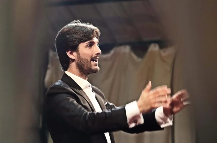  “Cantar bajo el mismo cielo”, de la mano del pianista, flautista y director de coro César Marañón.