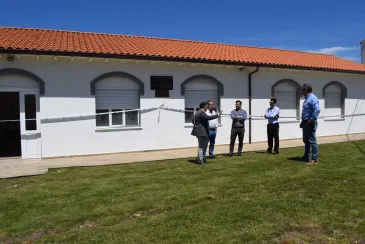  El Ayuntamiento plantea a Sanidad instalar consultas portátiles mientras se acondiciona el Consultorio de Boo para evitar desplazamientos a los vecinos