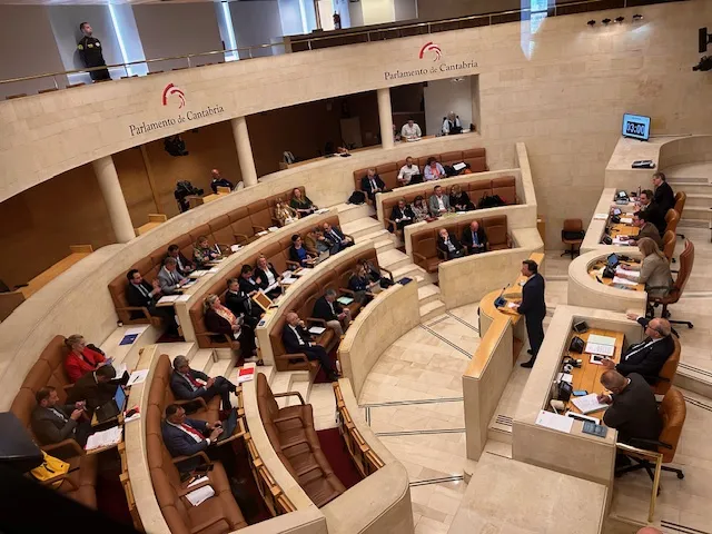 EL PARLAMENTO PIDE EL RECONOCIMIENTO DE AUTORIDAD PARA LOS FUNCIONARIOS DE PRISIONES