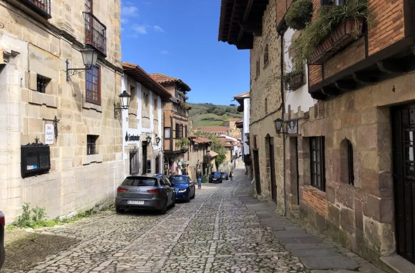  Santillana del Mar aprueba por unanimidad el borrador del Plan de Sostenibilidad Turístico: “Esperamos recibir los 3 millones la próxima semana y poder empezar a trabajar”
