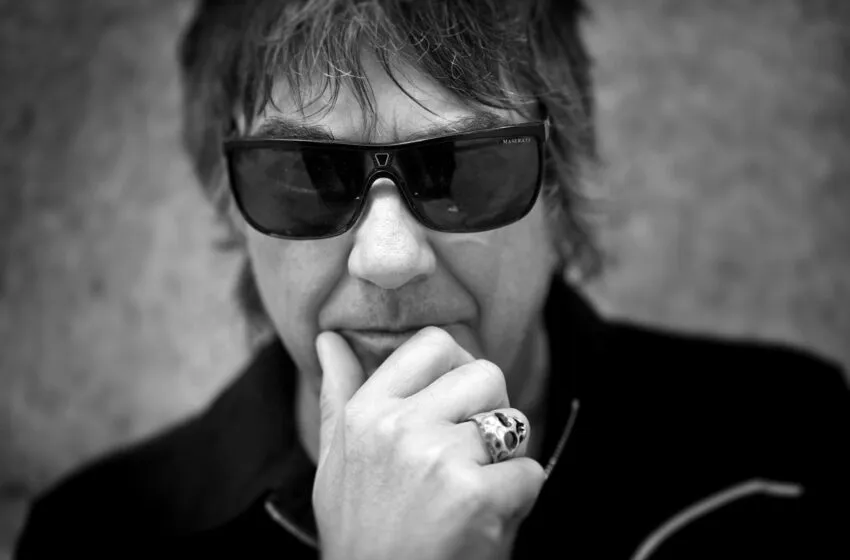  Un concierto de Javier Andreu abre este sábado las noches ‘Entre Luces’ de Puente Viesgo