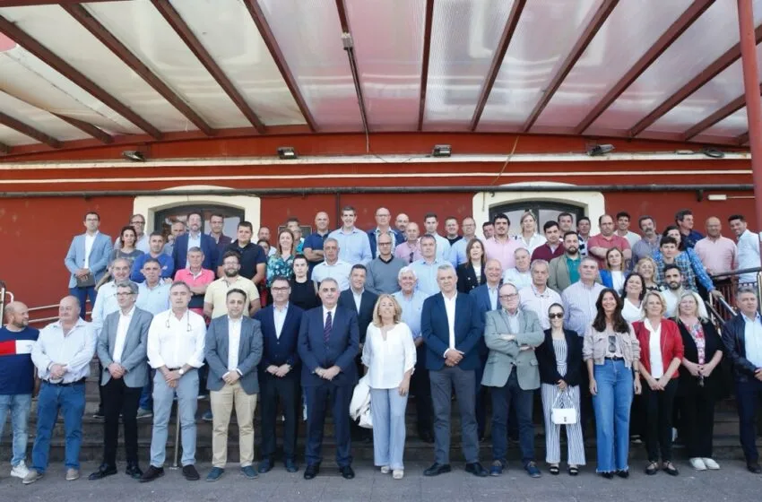  El Gobierno y la Federación de Municipios de Cantabria firmarán un convenio para la implantación del quinto contenedor