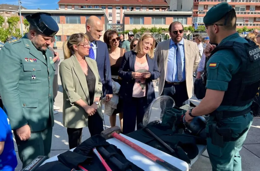  La consejera de Presidencia reconoce la labor de la Guardia Civil como «garantía de seguridad y libertad»