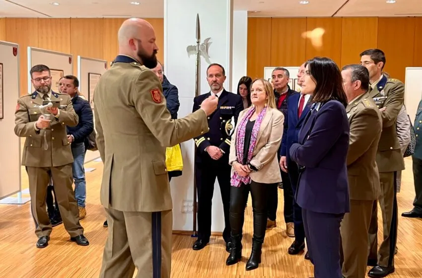 Noticias de Cantabria | El Cántabro | Urrutia agradece a la Guardia Real su visita a Cantabria y pone en valor su dedicación y profesionalidad al servicio de España y de la Corona