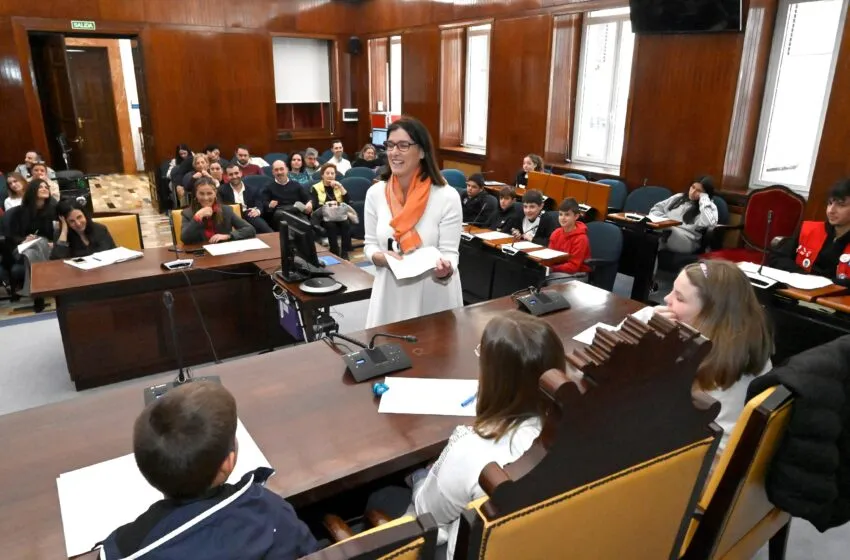 Gema Igual destaca la importancia de las familias ante el Consejo de Niños y Niñas