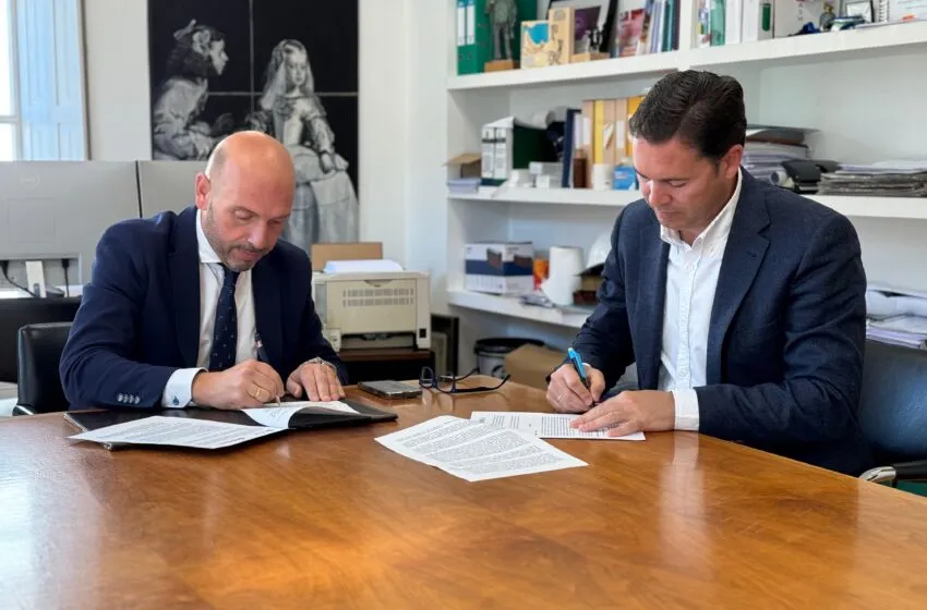  El Ayuntamiento y OPE Cantabria firman un convenio de colaboración para poner en marcha proyectos financiados por la UE