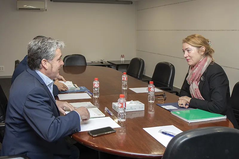 Noticias de Cantabria | El Cántabro | Eva Guillermina Fernández analiza con el alcalde de Reinosa vías de colaboración para potenciar el patrimonio cultural y turístico del municipio