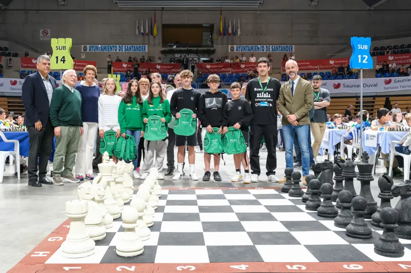  Sergio Silva celebra la participación de 1.200 niños en el Festival de Ajedrez Escolar `Robin Chess’