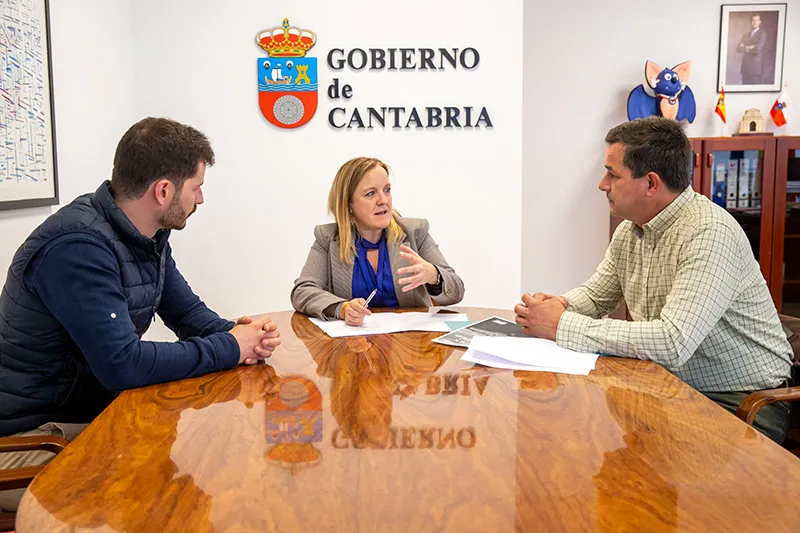  Urrutia invita al Ayuntamiento de Cieza a solicitar las ayudas del Gobierno de Cantabria para la adquisición de un vehículo de uso común