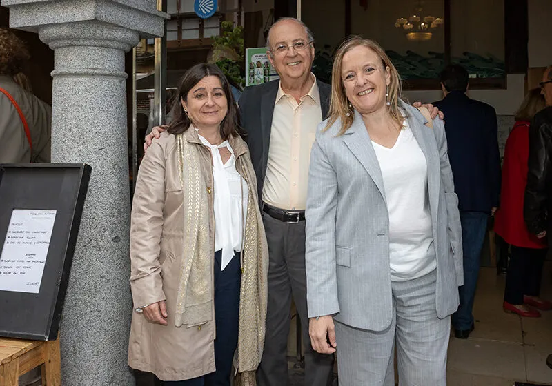  Isabel Urrutia asiste a la celebración del día de Las Letras Gallegas en el Centro Gallego de Santander