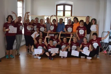  Bailar, reír y hablar: otras formas de luchar contra el cáncer de mama y abordar su prevención