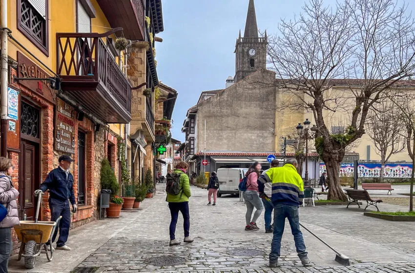  Comillas continúa mejorando la movilidad de los peatones y busca reducir la siniestralidad en los puntos más conflictivos del casco urbano