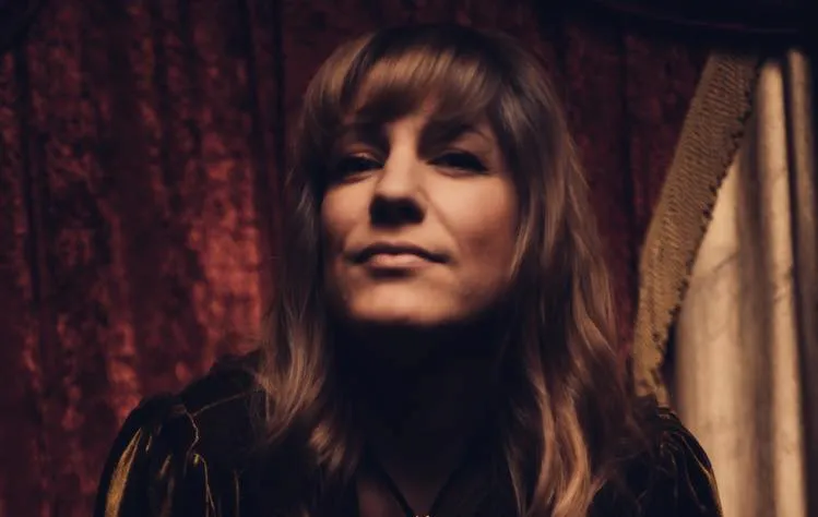  La cantautora canadiense Meghan Maike presenta este jueves en Escenario Santander su primer disco en solitario