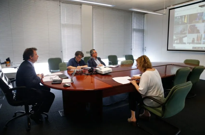  Palencia lamenta la falta de diálogo del ministro Planas y le acusa de utilizar las conferencias sectoriales «para informar sin derecho a debatir»