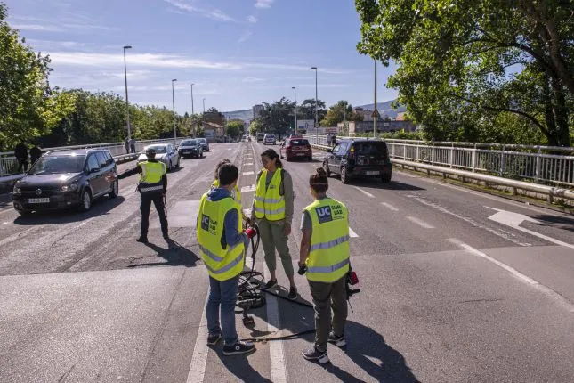  La Universidad de Cantabria inicia un estudio del tráfico en la Avenida de Oviedo-Julio Hauzeur