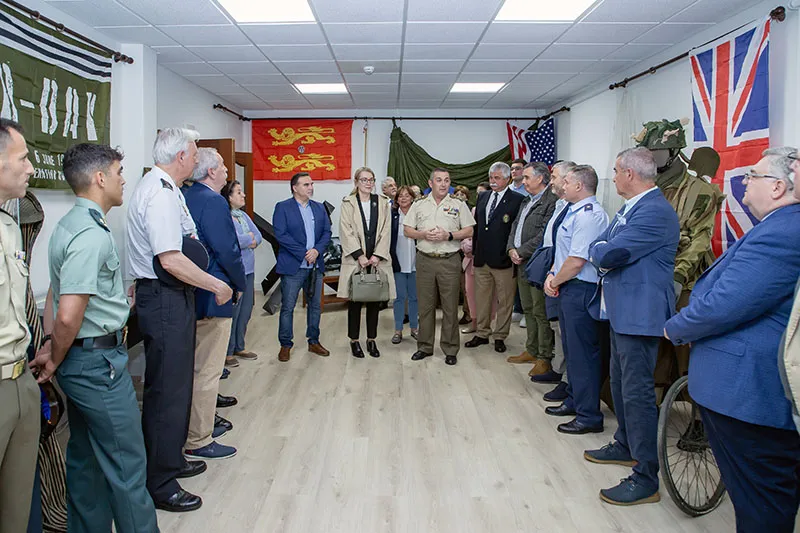  La consejera de Cultura asiste en Santoña a la inauguración de la exposición sobre el 80 aniversario del Desembarco de Normandía