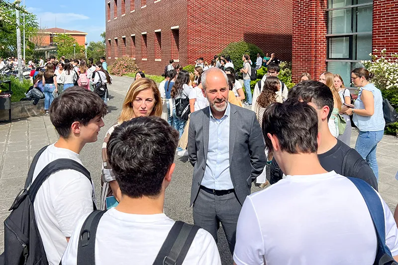  Sergio Silva destaca el clima de normalidad en el inicio de las pruebas de la EBAU en Cantabria