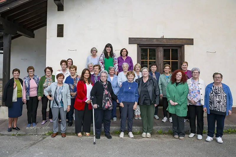 Gómez del Río destaca el papel de las asociaciones de mujeres en el ámbito rural como «pilar fundamental» de su desarrollo