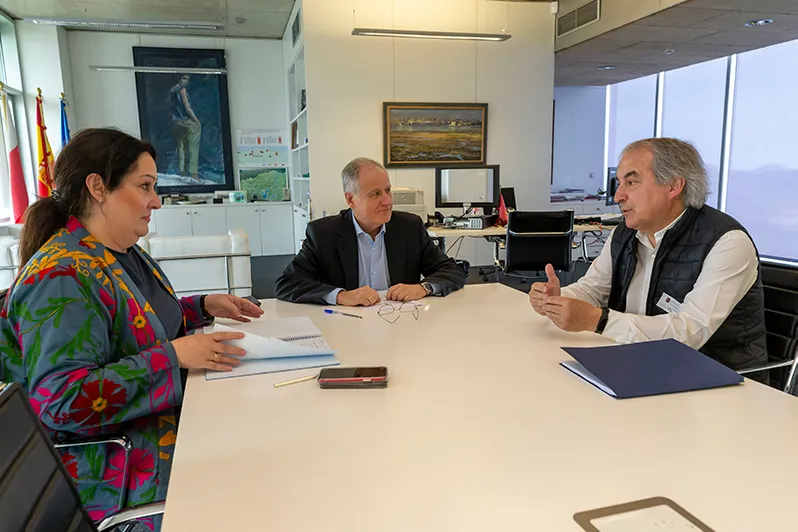  Industria se compromete a trabajar conjuntamente para mejorar la eficiencia energética en Potes