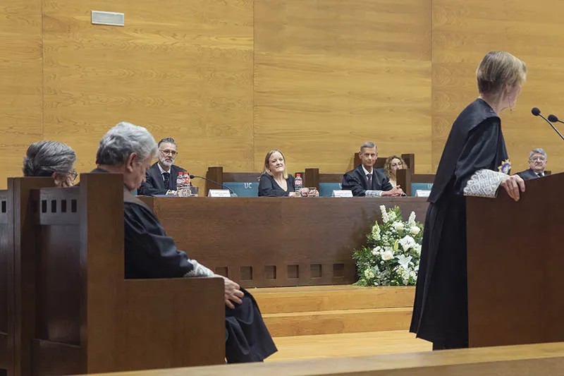  La consejera de Presidencia se suma a la celebración del patrono del Colegio de la Abogacía de Cantabria