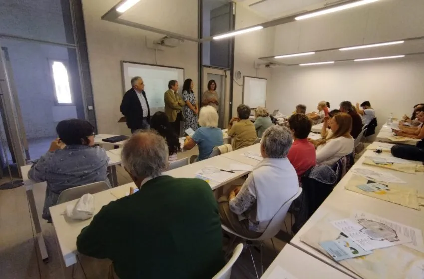  Comillas inaugura su décimo aniversario en los Cursos de Verano con el monográfico `La vidriera y el arte de la luz. Conocer, recuperar y conservar´