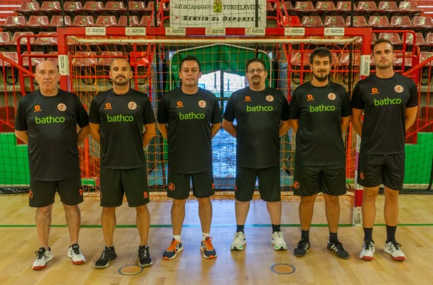 Noticias de Cantabria | El Cántabro | El Bathco BM Torrelavega refuerza su estructura deportiva con tres incoroporaciones