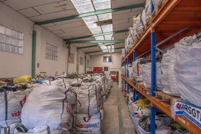  Torrelavega sacará de nuevo a licitación la venta y gestión de ropa usada y textiles