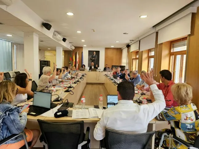  Doble sesión plenaria en el Ayuntamiento de Torrelavega