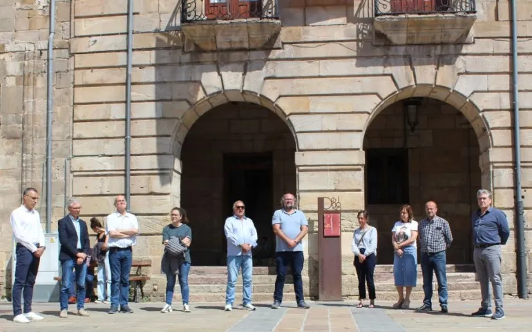 Noticias de Cantabria | El Cántabro | Concentración contra la violencia de género